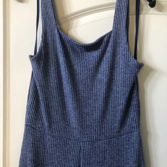 Gap. Size small jumpsuit. - Picture 3 of 7
